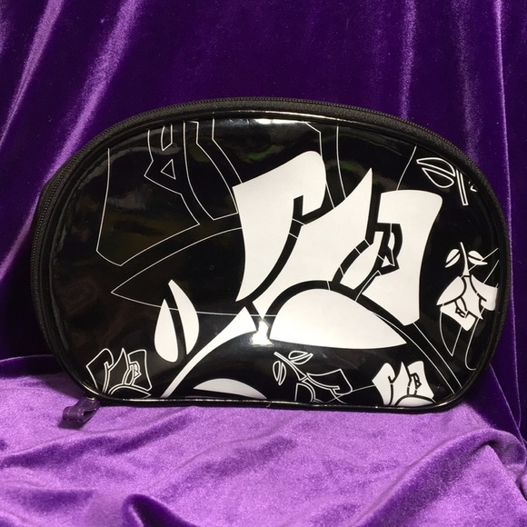 LADIES’ Lancôme Black & White Makeup Pouch - Picture 1 of 8